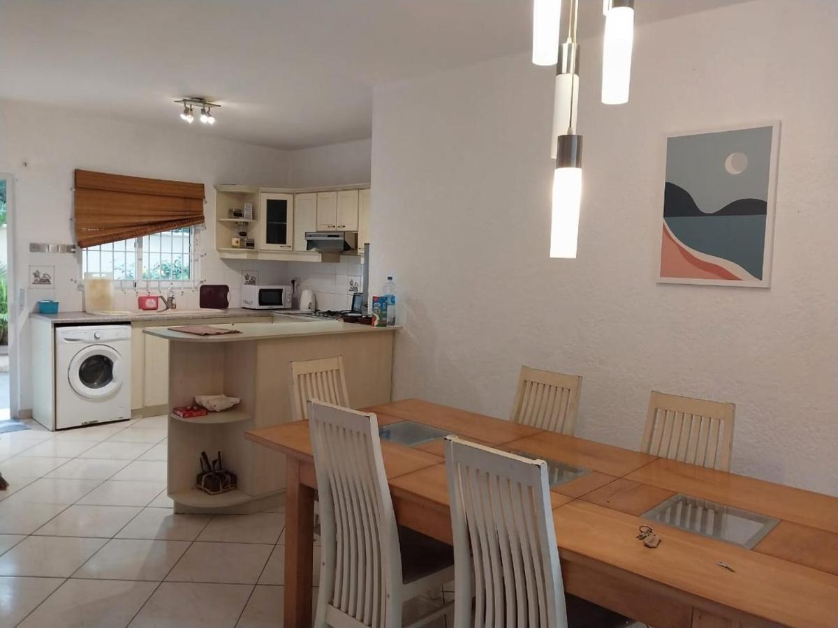 Flic En Flac, Les Orchidees, 3 Bedroom Ground Floor Apartment, Buitenkant foto